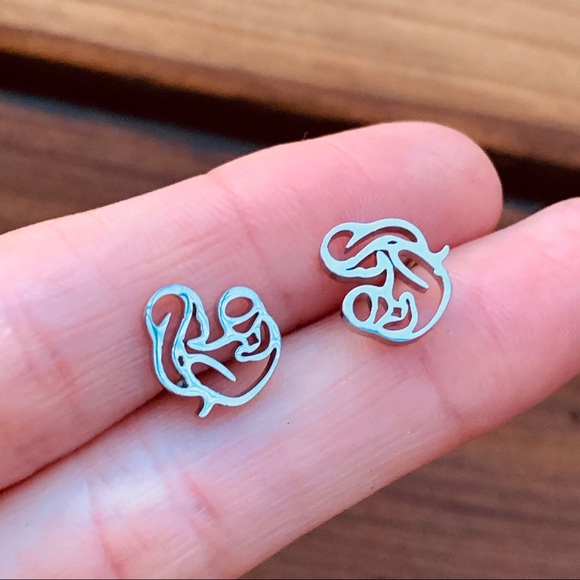 MOM SILVER BEST GIFT Stainless Steel Earrings with Gift Bag - Picture 3 of 4